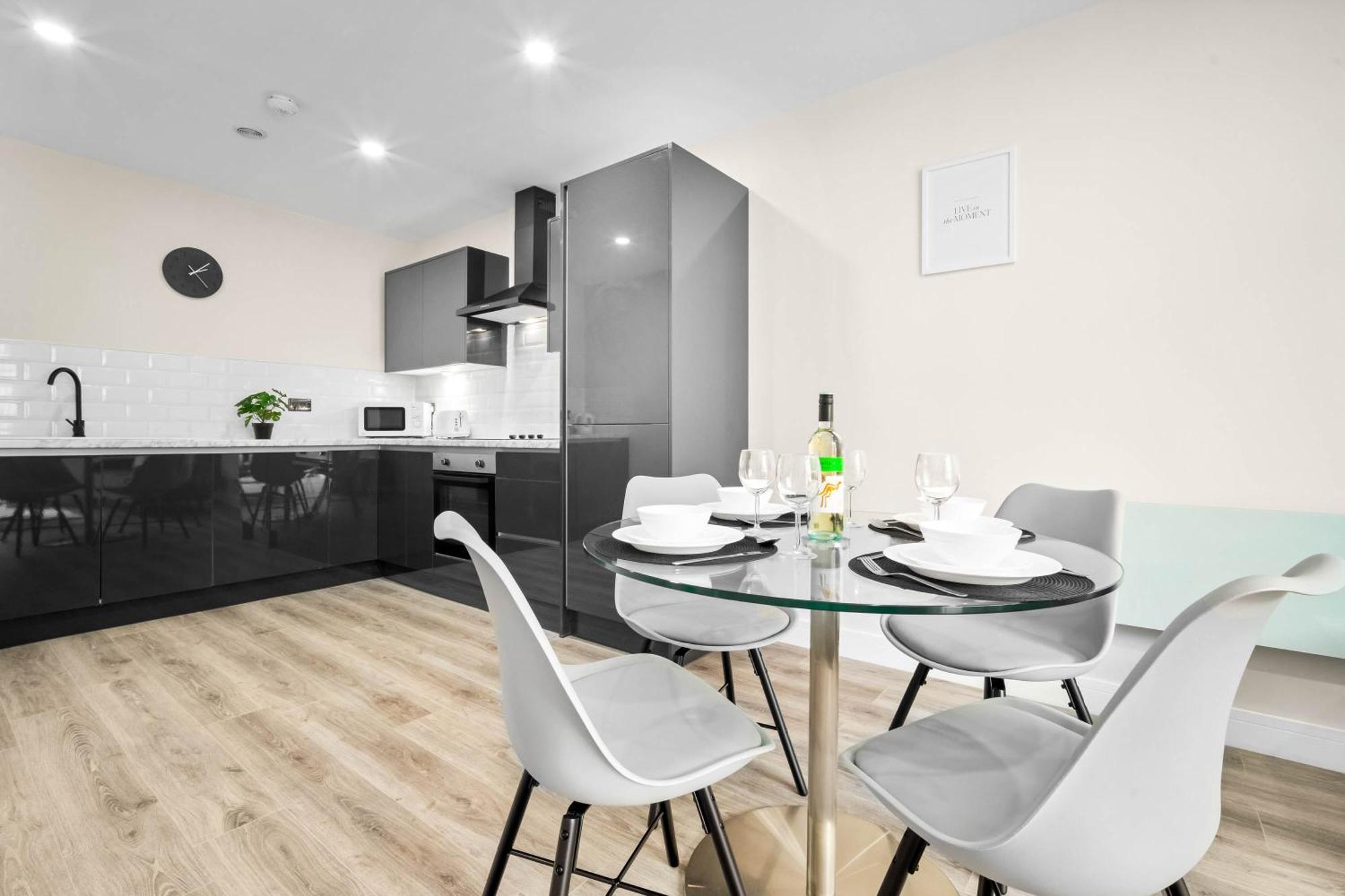 Apartment Luxury Two Bedroom - Centre - New Executive Development - Rated - Jq 6ah Birmingham